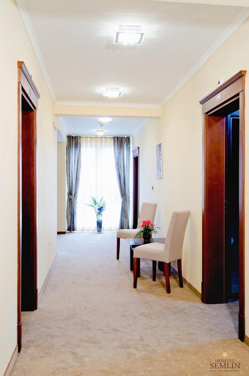 ガル二 ホテル セムリン B＆B ベオグラード エクステリア 写真